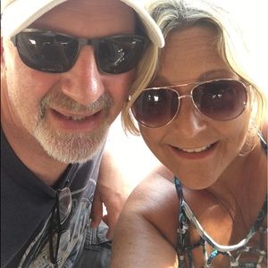 Meet your Posher, Janet